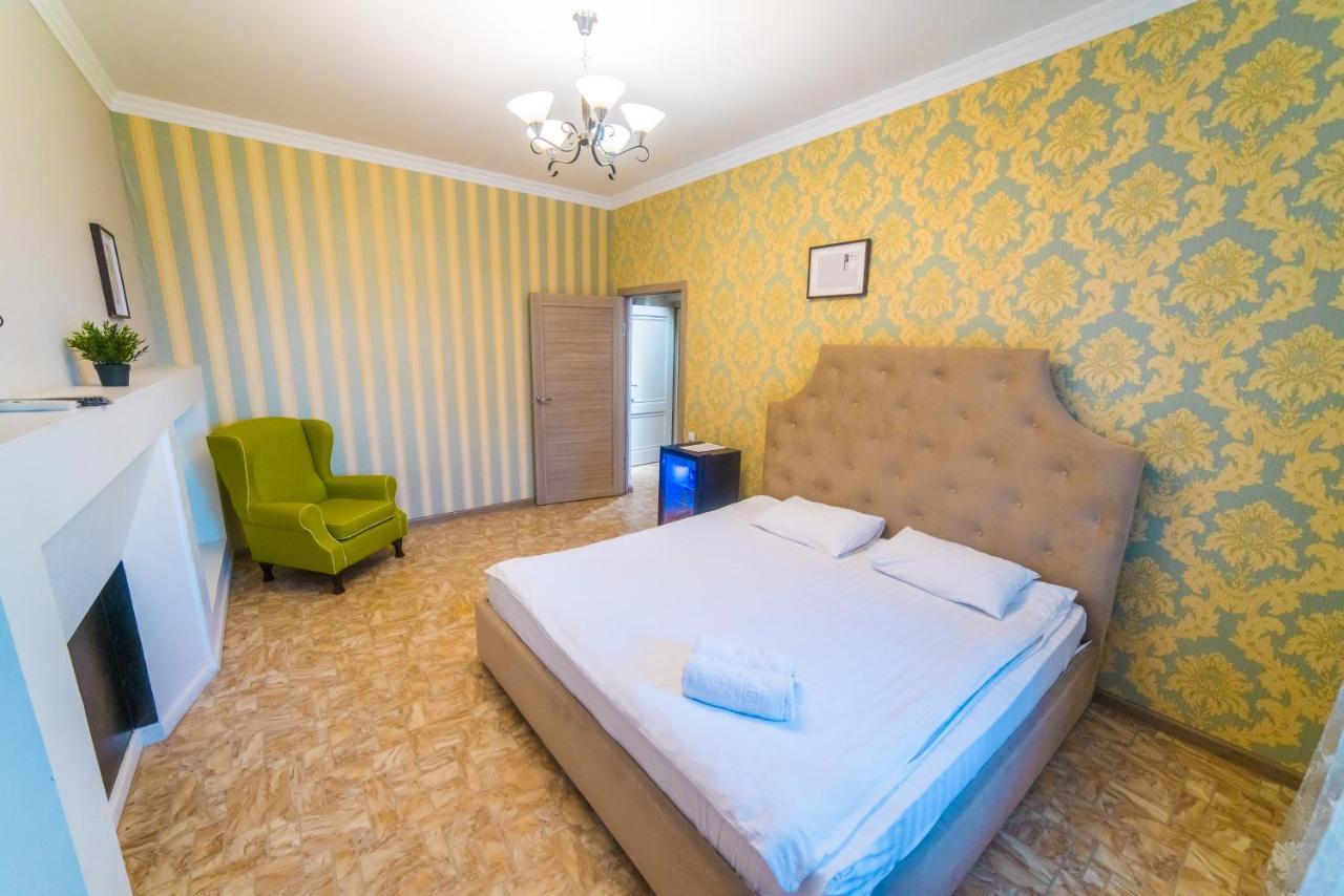 Hotel Manica Vavilon Almaty Exterior photo
